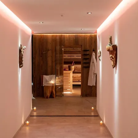Otel Saltria - Your Alpine Experience