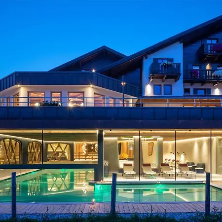 Otel Saltria - Your Alpine Experience 4*